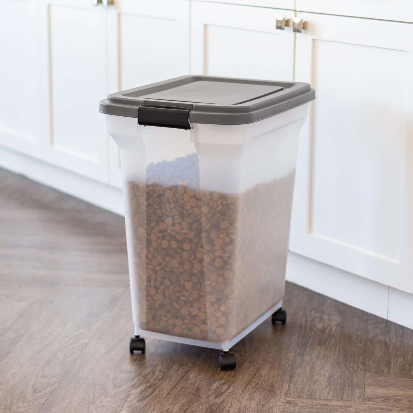 IRIS USA Dog Food Storage Container. Chosen for real quality, fits naturally into modern pet homes.
