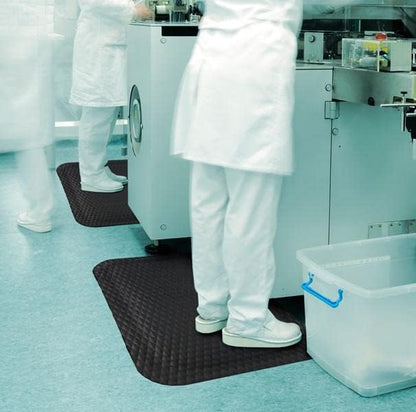 American Floor Mats Hog Heaven Premium 7/8" Black & Black Border 5' x 10' Nitrile Backed Anti-Fatigue Comfort Mat