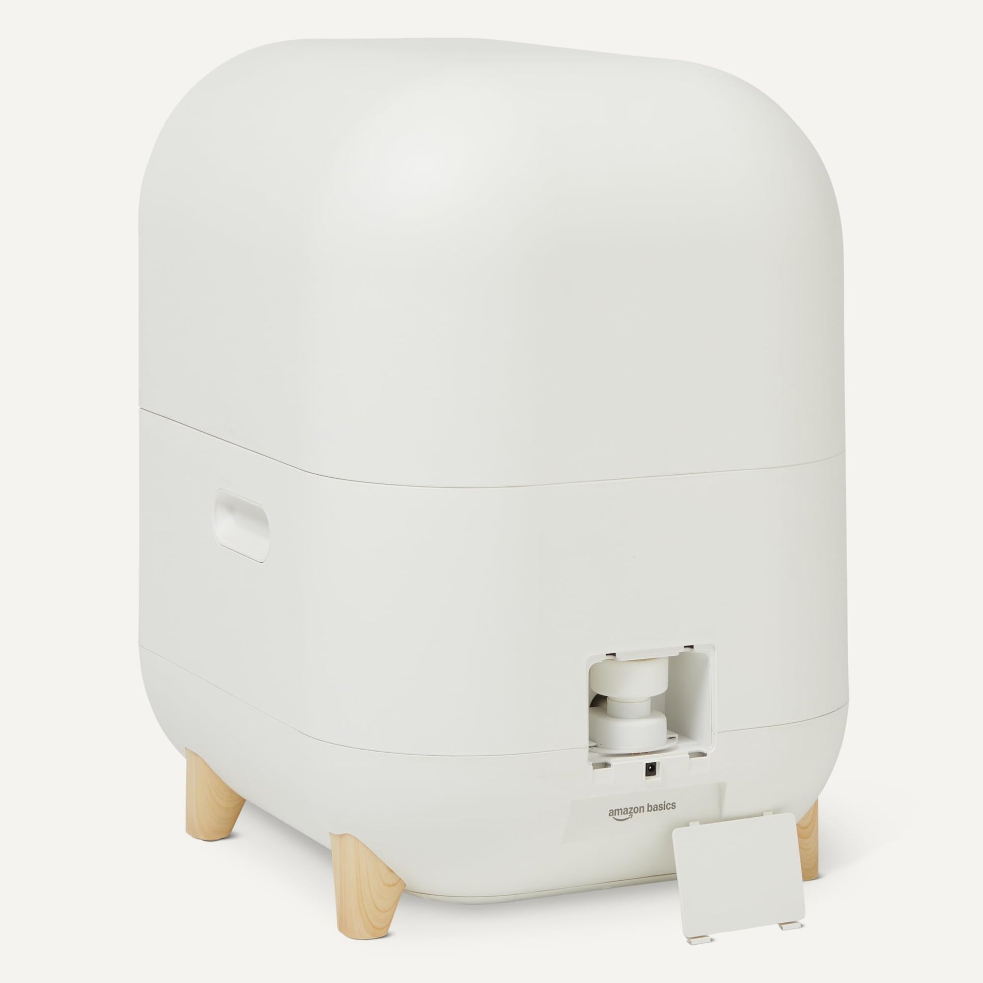 Amazon Basics Automatic Self. Chosen for real quality, fits naturally into modern pet homes.