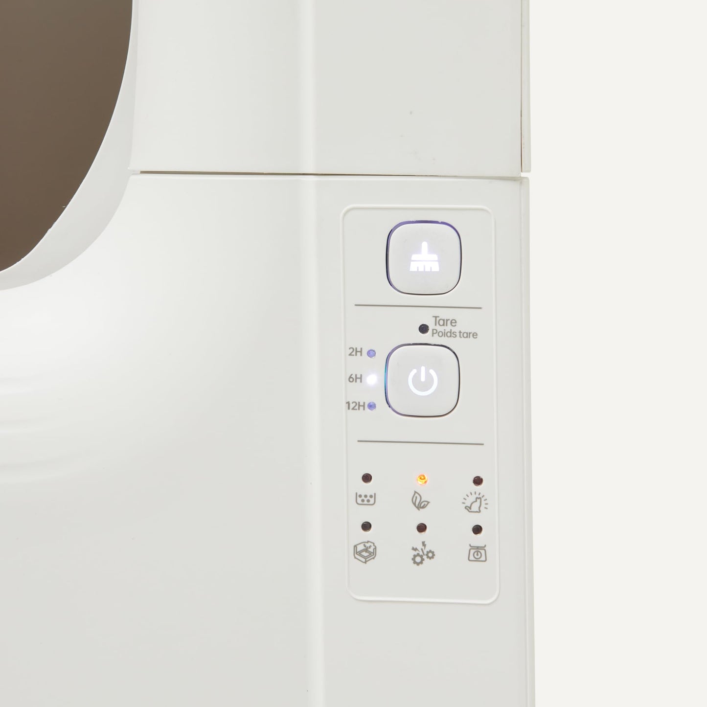 Amazon Basics Automatic Self. Chosen for real quality, fits naturally into modern pet homes.