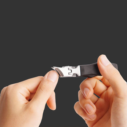 Angled Nail Clippers Black Eagle Beak Oblique Slanted Curved Thick Professional Nail Clippers for Women Adult Men Ingrown