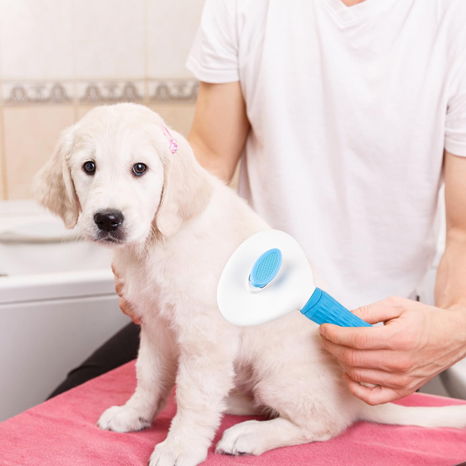 Depets Self Cleaning Slicker Brush. Chosen for real quality, fits naturally into modern pet homes.