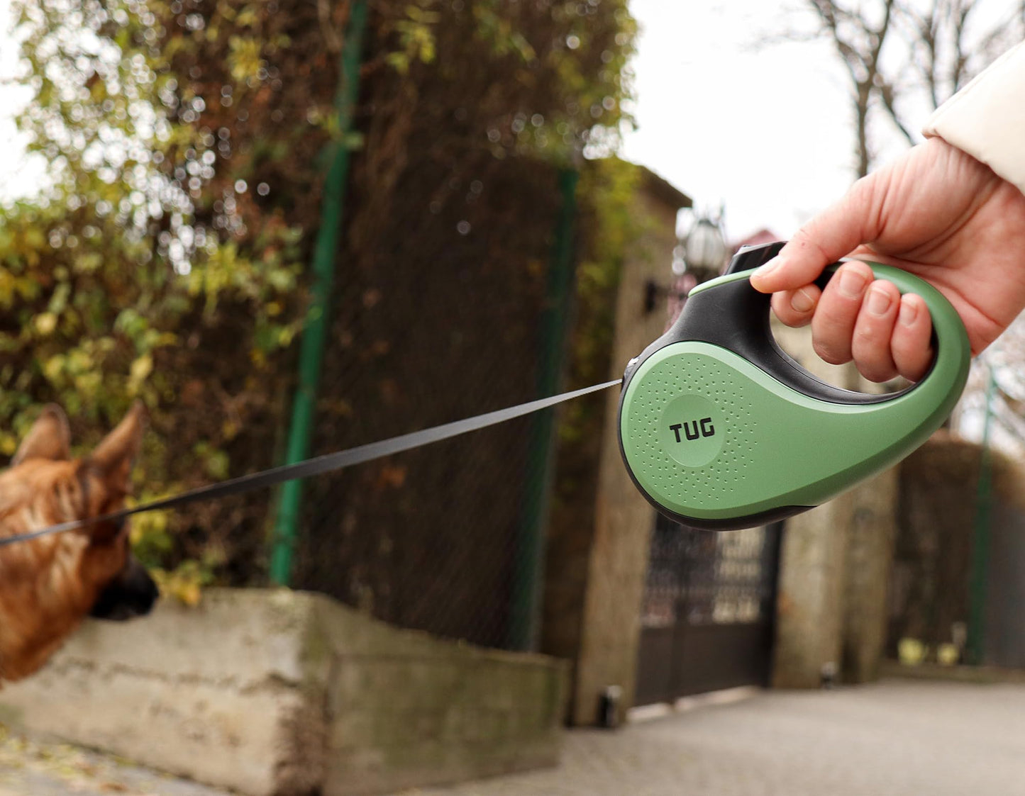 TUG Original Retractable Dog Leash. Chosen for real quality, fits naturally into modern pet homes.