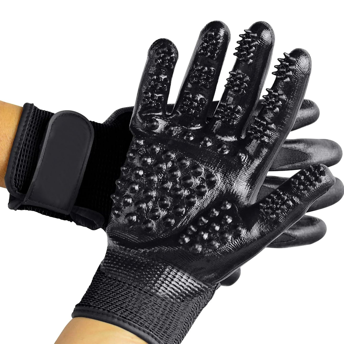 Lumova Pet Grooming Glove. Chosen for real quality, fits naturally into modern pet homes.
