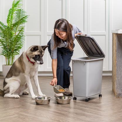 IRIS USA Dog Food Storage Container. Chosen for real quality, fits naturally into modern pet homes.