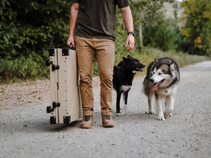 Heavy Duty Fully Collapsible Powder-Coated Aluminum Dog Crate - Medium (Tan)