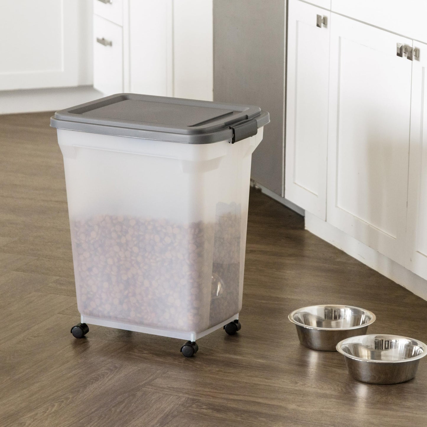 IRIS USA Dog Food Storage Container. Chosen for real quality, fits naturally into modern pet homes.