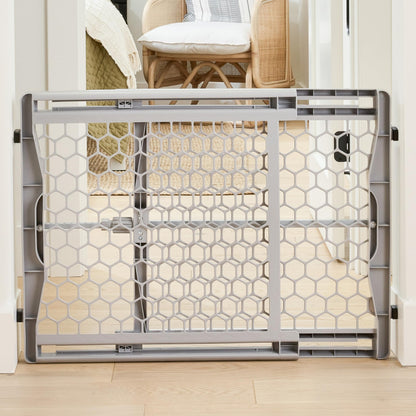 Regalo Safety 28". Chosen for real quality, fits naturally into modern pet homes.