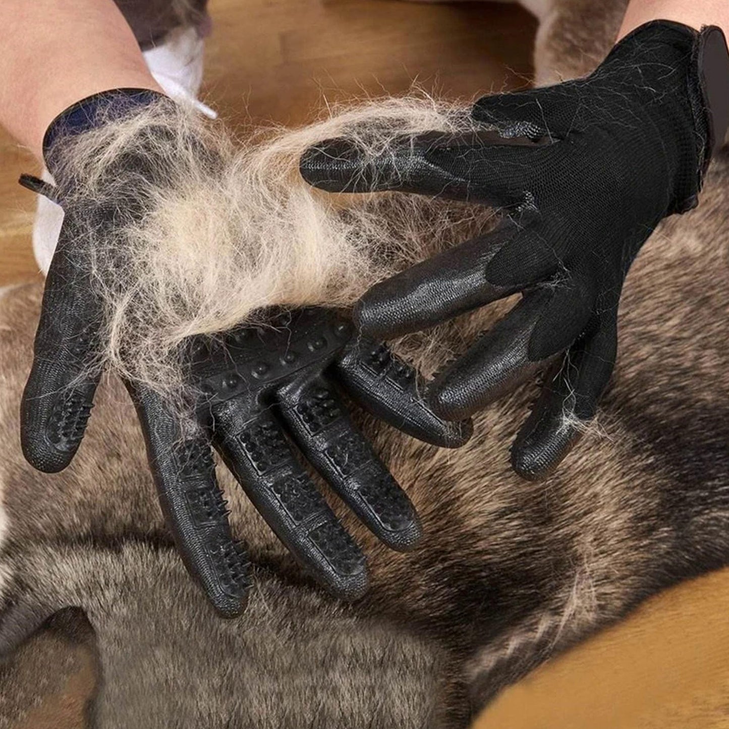 Lumova Pet Grooming Glove. Chosen for real quality, fits naturally into modern pet homes.