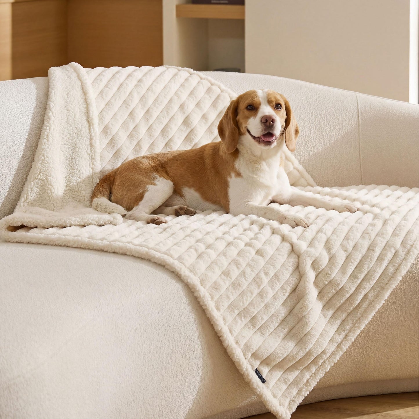 Bedsure ComfyFleece™ Waterproof Dog Blankets for Large. Chosen for real quality, fits naturally