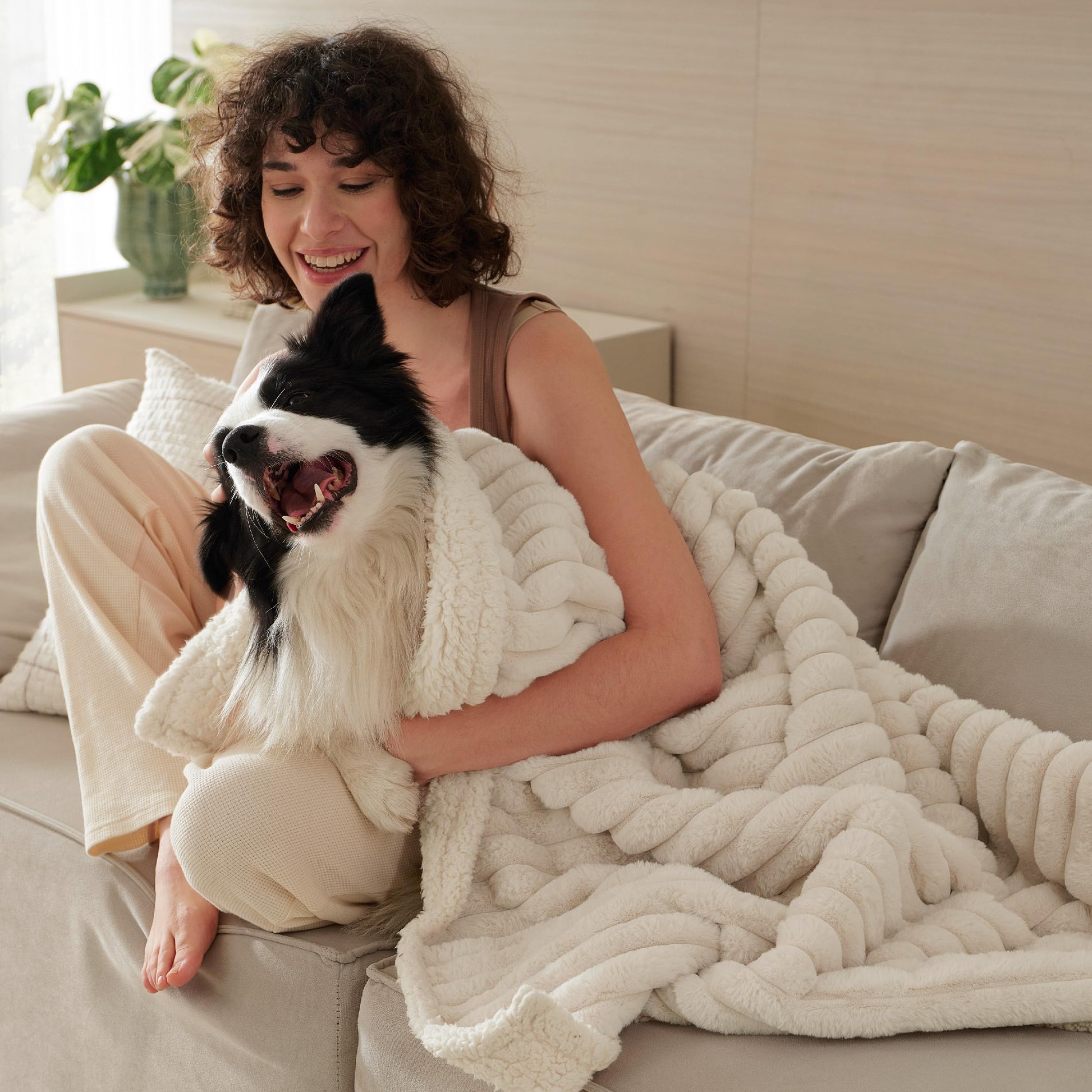 Bedsure ComfyFleece™ Waterproof Dog Blankets for Large. Chosen for real quality, fits naturally