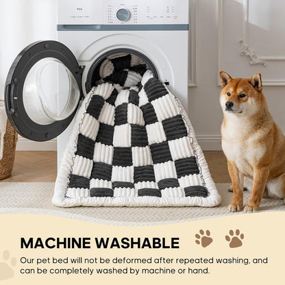 Backseat Pet Bed Mat, Non-Slip Plaid Dog Bed for Car Back Seat, Flannel Backseat Dog Bed, Fit for Backseat Extenders and Trucks SUVs (Black&White, 24.8x54 inch)