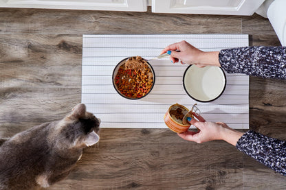 Pearhead Ceramic Cat Bowl. Chosen for real quality, fits naturally into modern pet homes.